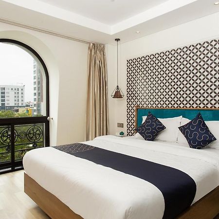 Capital O 781 Brilliant Majestic Hotel Дананг Екстериор снимка