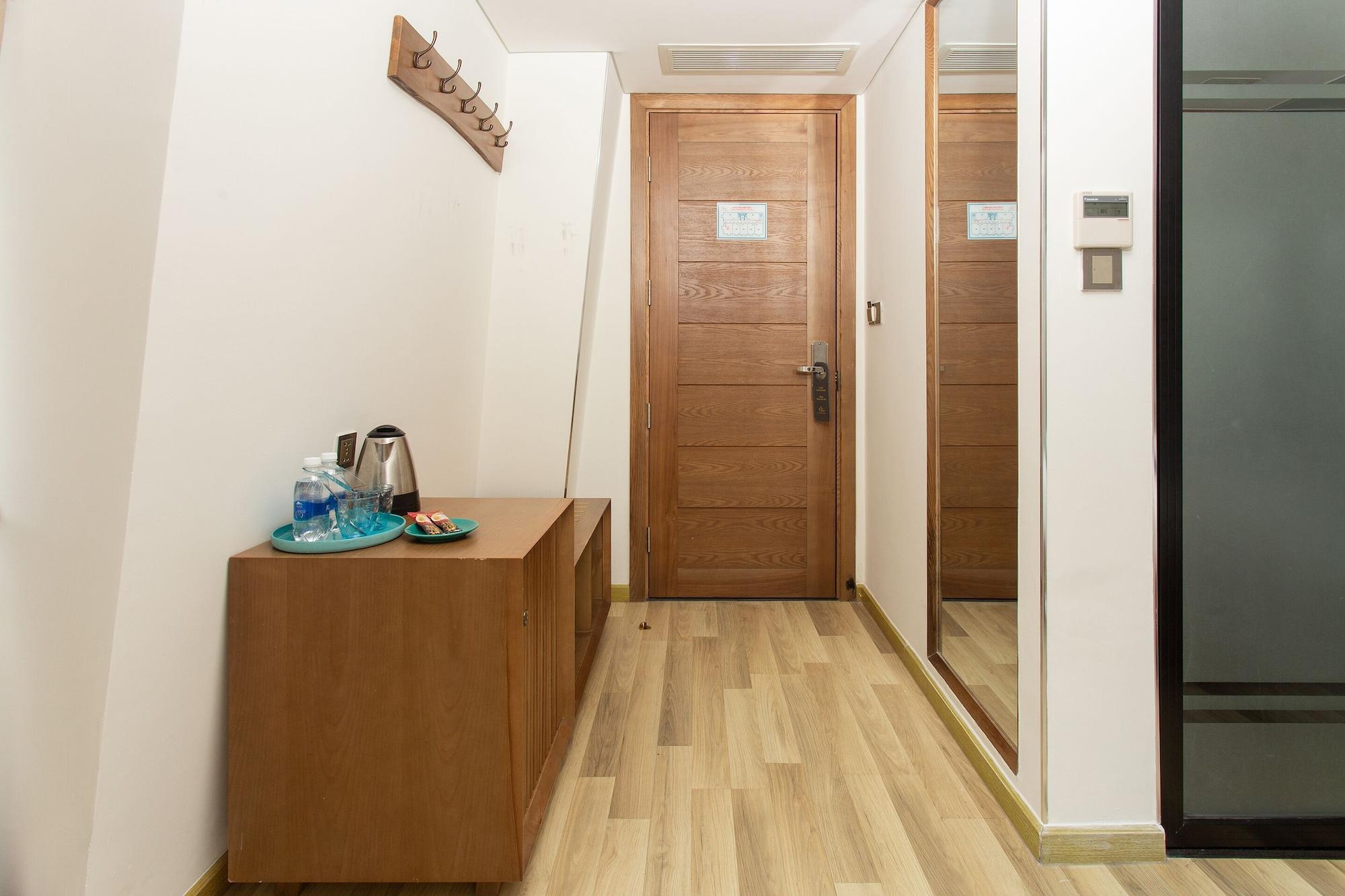 Capital O 781 Brilliant Majestic Hotel Дананг Екстериор снимка