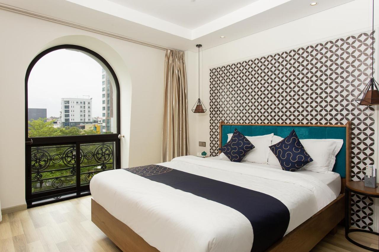 Capital O 781 Brilliant Majestic Hotel Дананг Екстериор снимка