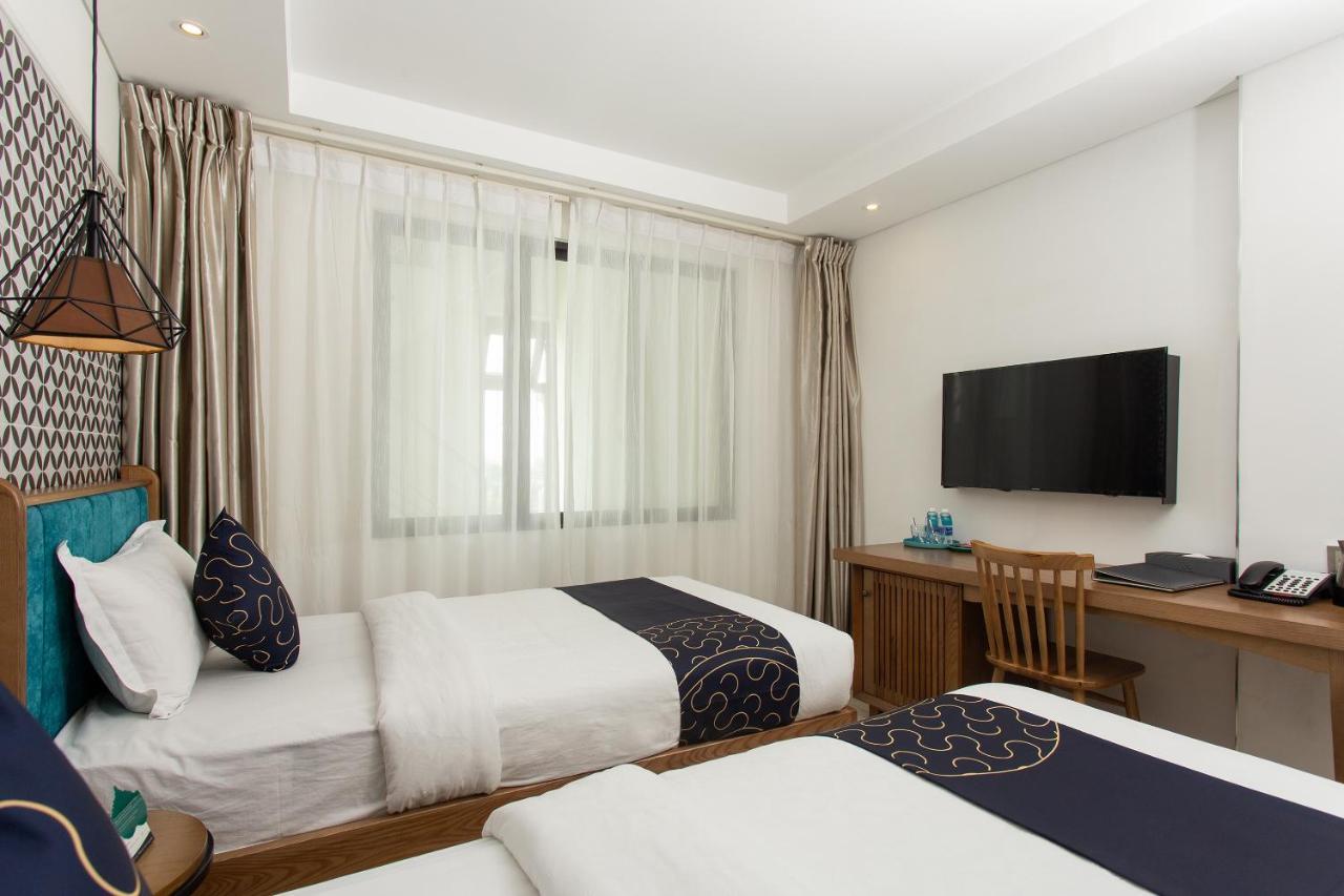 Capital O 781 Brilliant Majestic Hotel Дананг Екстериор снимка