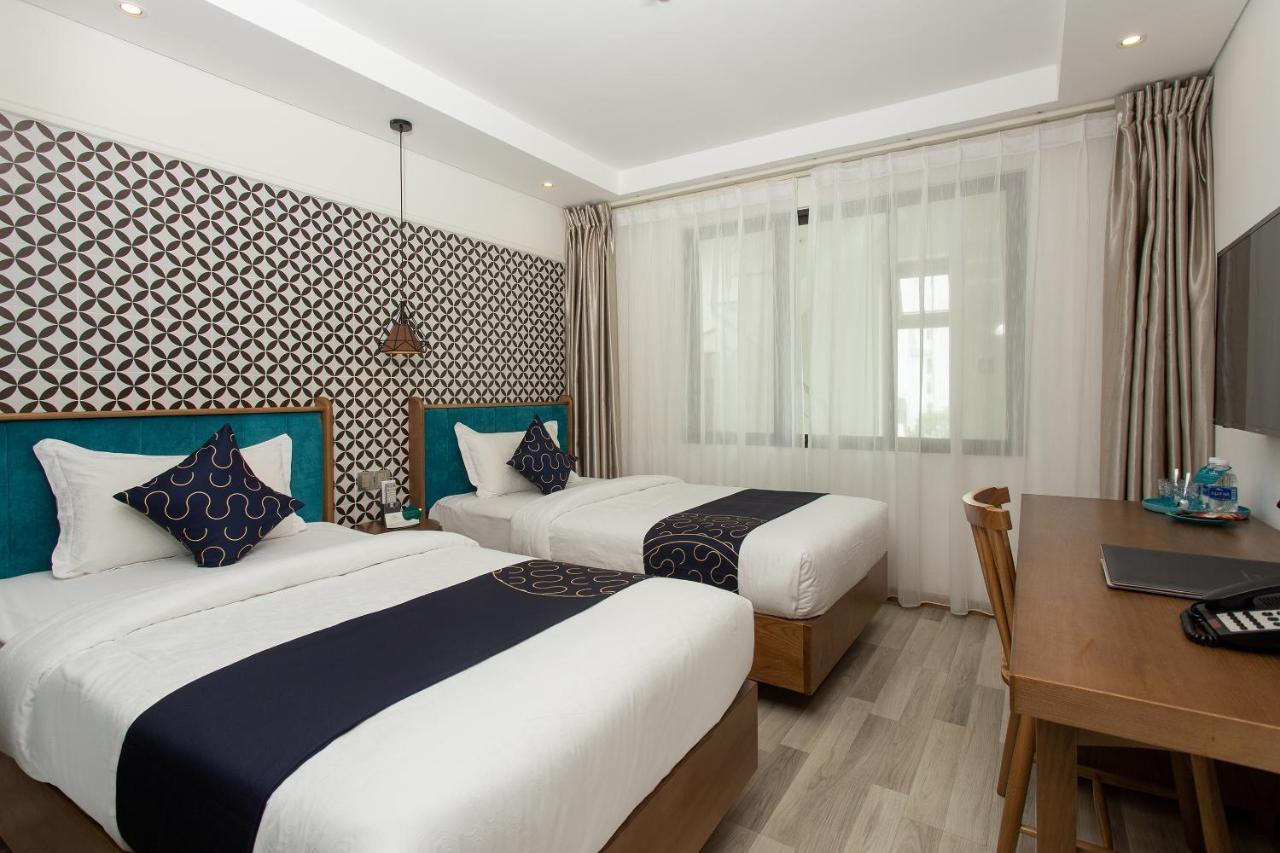 Capital O 781 Brilliant Majestic Hotel Дананг Екстериор снимка