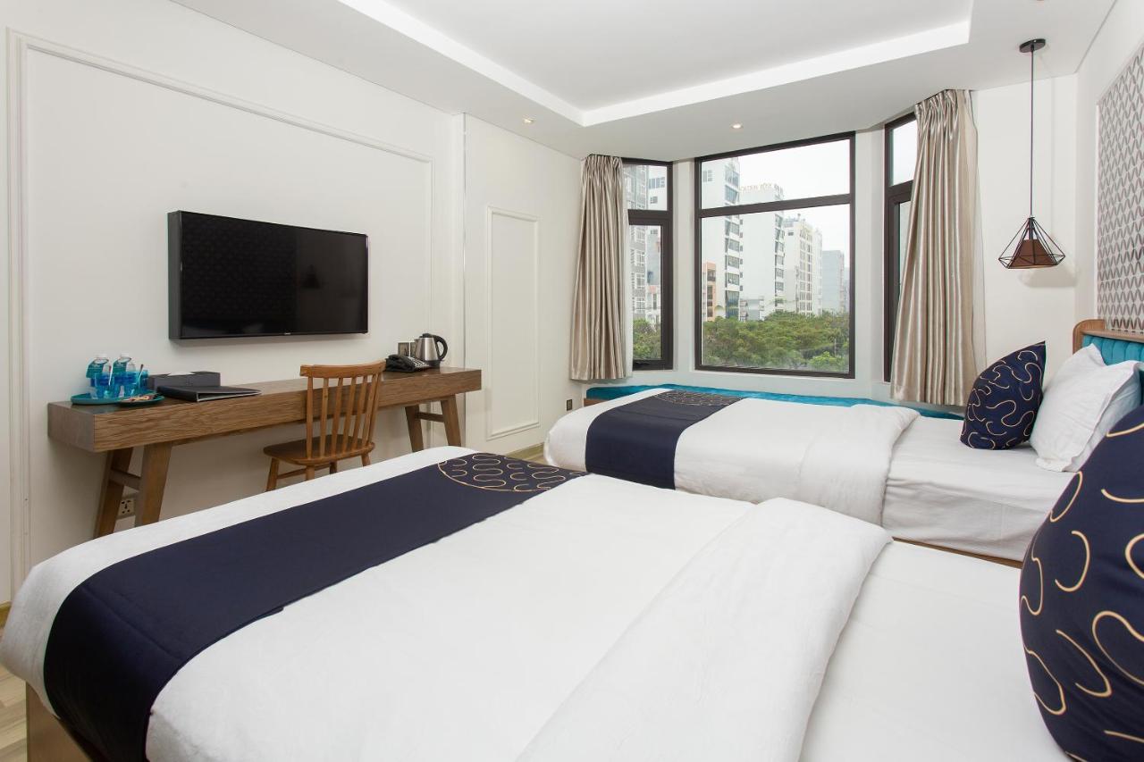 Capital O 781 Brilliant Majestic Hotel Дананг Екстериор снимка