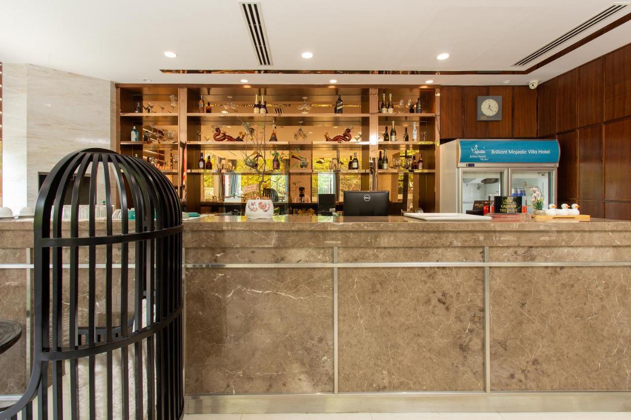 Capital O 781 Brilliant Majestic Hotel Дананг Екстериор снимка